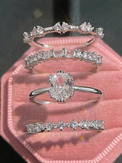 Bagues élégante 4pcs avec fausse zircone